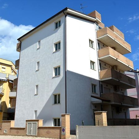 Appartamento Stella Marina Alba Adriatica Esterno foto