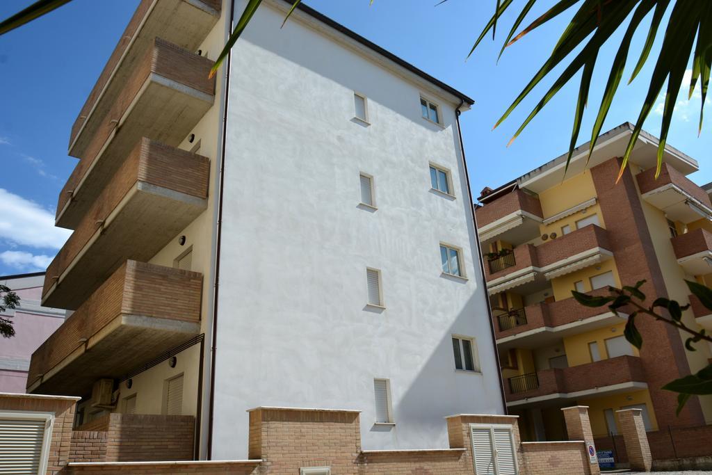 Appartamento Stella Marina Alba Adriatica Esterno foto